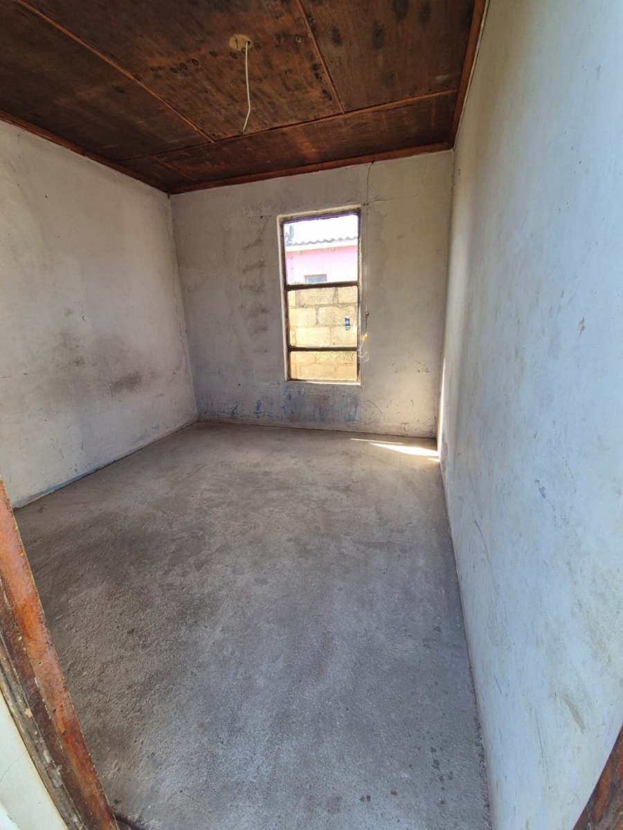 2 Bedroom Property for Sale in Kwazakhele Eastern Cape